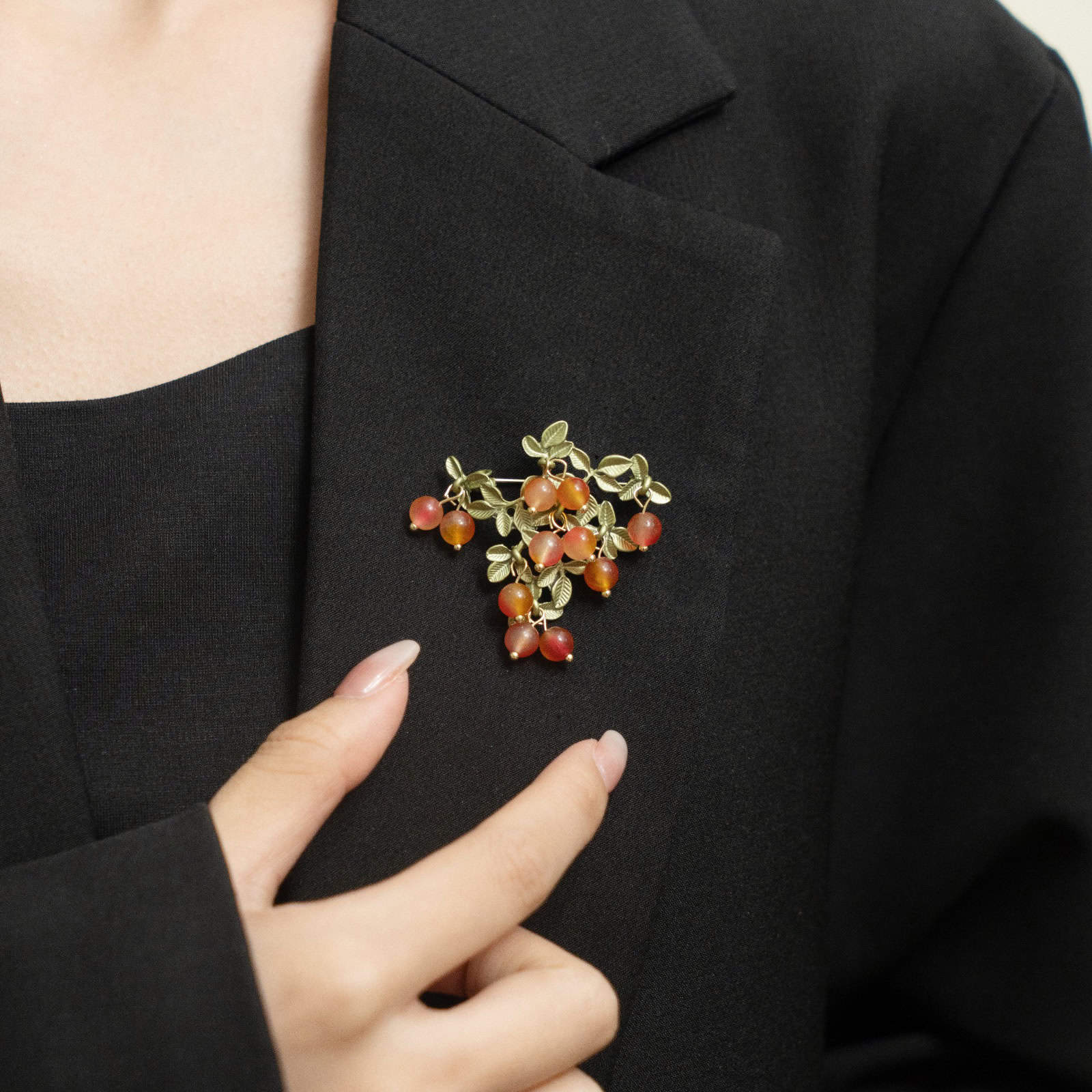 Secret garden Brooch image 2
