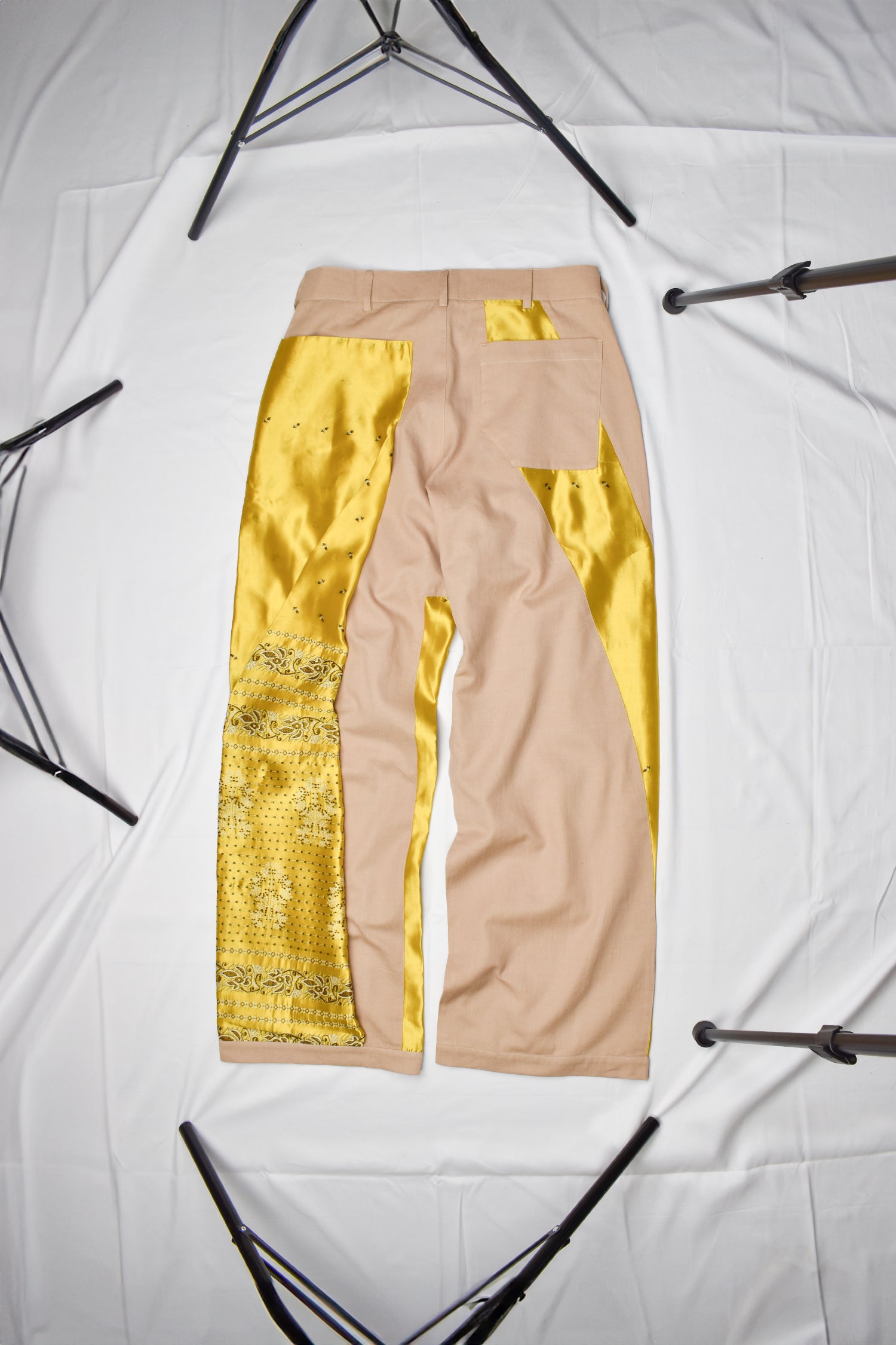 Este Trousers WITH GOLDEN SILK SAREE (M)
