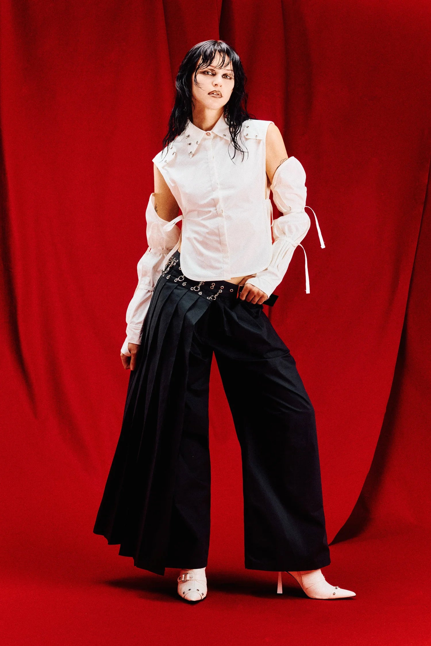 Modular units with gender-neutral power